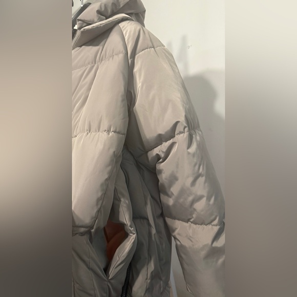 NWOT Gallery Faux Down Hood Utility Puffer Coat. Color: Lt. Sage. Size:Large - Picture 12 of 15